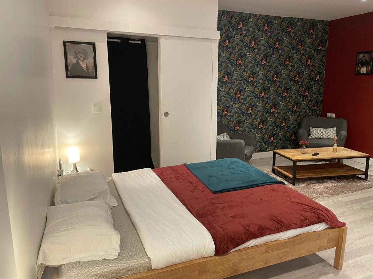Le Relais Du Petit Lion Apartment Blois Exterior photo